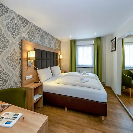 Akzent Restaurant Roter Ochse Bei Koblenz فندق Rhens