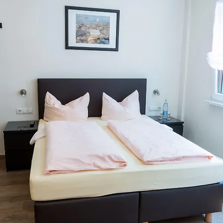 Akzent Restaurant Roter Ochse Bei Koblenz فندق Rhens