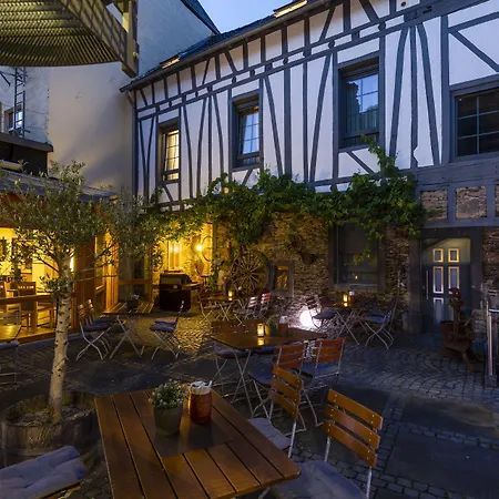 Akzent Restaurant Roter Ochse Bei Koblenz فندق Rhens
