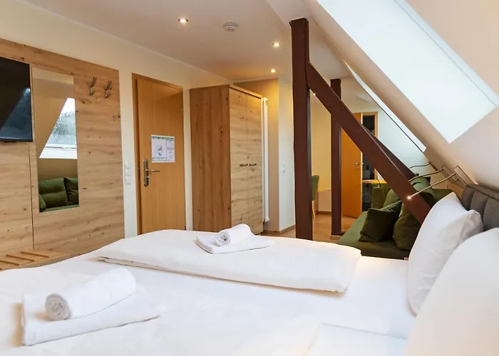 Akzent Restaurant Roter Ochse Bei Koblenz 3* 伦斯