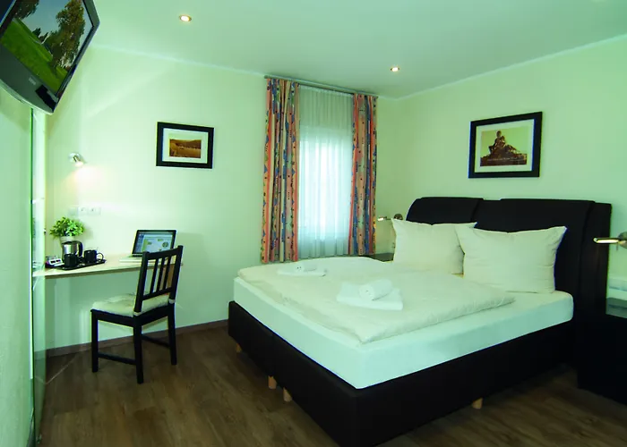 Akzent Restaurant Roter Ochse Bei Koblenz 伦斯